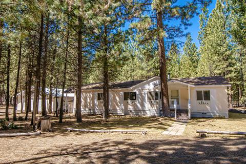 51817 Pine Loop Dr, La Pine, OR 97739 photo 2