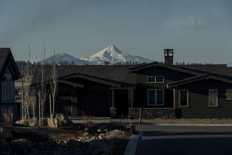 19319 Alianna Loop, Bend, OR 97702 photo 25