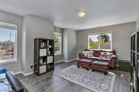 319 SE Springer Ct, Bend, OR 97702 photo 19