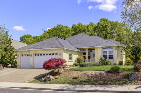 450 Quail Run, Eagle Point, OR 97524 photo 1