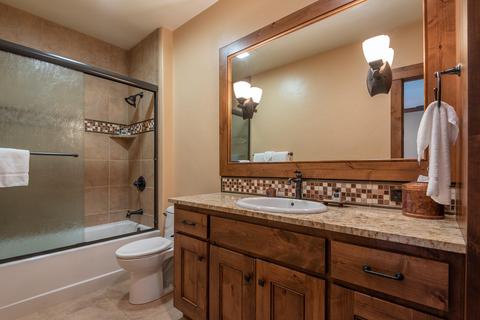 56487 Sunstone Loop, Bend, OR 97707 photo 14