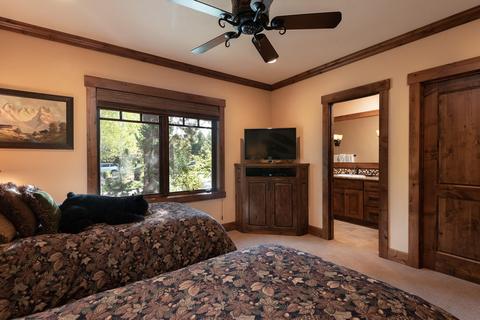 56487 Sunstone Loop, Bend, OR 97707 photo 13