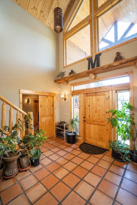 21916 Katie Dr, Bend, OR 97701 photo 4