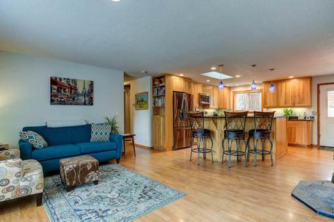 56685 Stellar Dr, Bend, OR 97707 photo 4