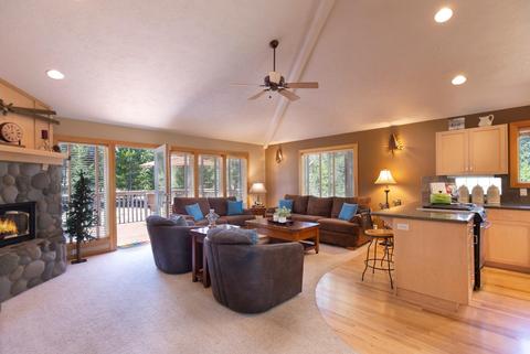 57667 Poplar Ln, Sunriver, OR 97707 photo 5