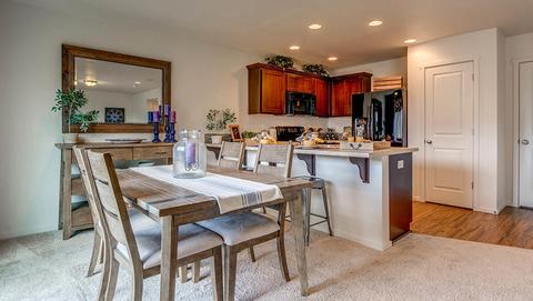 20548 SEvian Ave, Bend, OR 97702 photo 4
