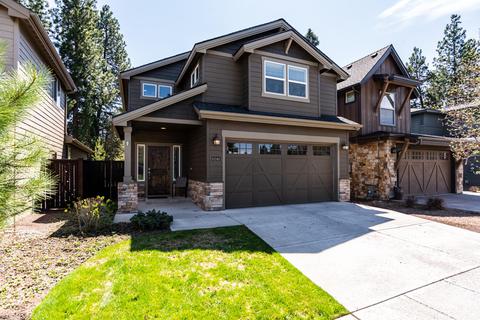 61146 Snowbrush Dr, Bend, OR 97702 photo 2