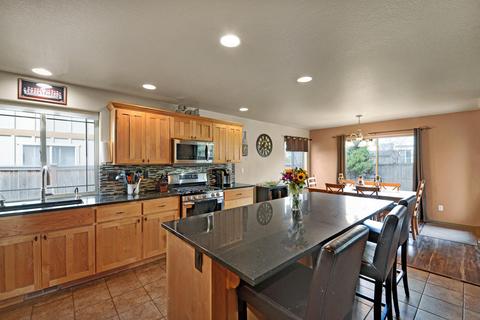 21160 Ritz Pl, Bend, OR 97702 photo 8
