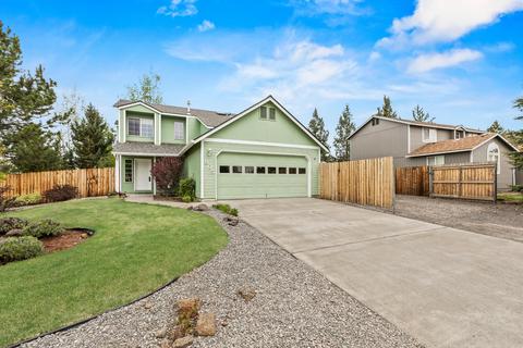 905 NE Locksley Dr, Bend, OR 97701 photo 2