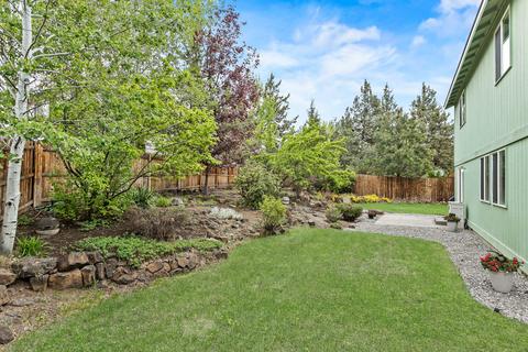 905 NE Locksley Dr, Bend, OR 97701 photo 20