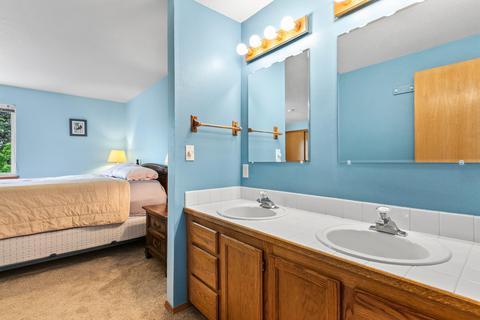 905 NE Locksley Dr, Bend, OR 97701 photo 14