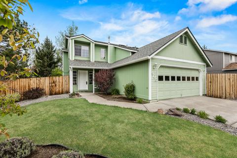 905 NE Locksley Dr, Bend, OR 97701 photo 1
