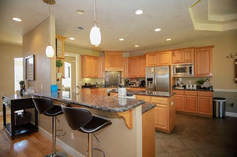 977 Fairview Ct, Eagle Point, OR 97524 photo 3