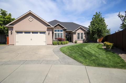 977 Fairview Ct, Eagle Point, OR 97524 photo 1