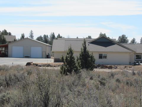 22063 Rickard Rd, Bend, OR 97702 photo 4