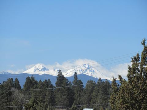 22063 Rickard Rd, Bend, OR 97702 photo 2