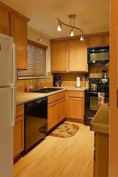 1630 SE Tempest Dr #9, Bend, OR 97702 photo 3