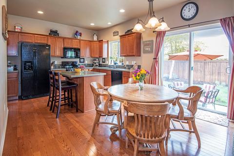 61644 Kaci Ln, Bend, OR 97702 photo 6