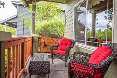 61644 Kaci Ln, Bend, OR 97702 photo 2