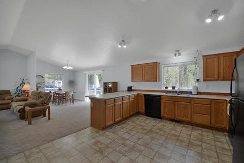 52160 Dustan Rd, La Pine, OR 97739 photo 11