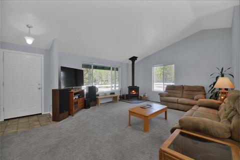 52160 Dustan Rd, La Pine, OR 97739 photo 6