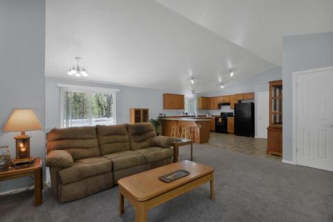 52160 Dustan Rd, La Pine, OR 97739 photo 4