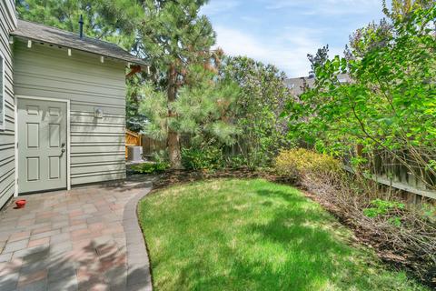577 NE Brush Ct, Bend, OR 97701 photo 27