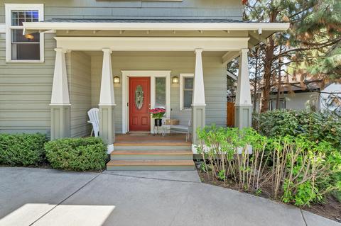 577 NE Brush Ct, Bend, OR 97701 photo 3
