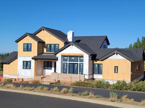 61348 Lost Hollow Loop, Bend, OR 97702 photo 2