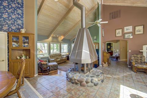 1316 E Fork Rd, Williams, OR 97544 photo 5