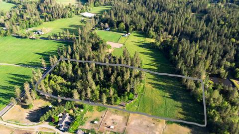 1316 E Fork Rd, Williams, OR 97544 photo 2