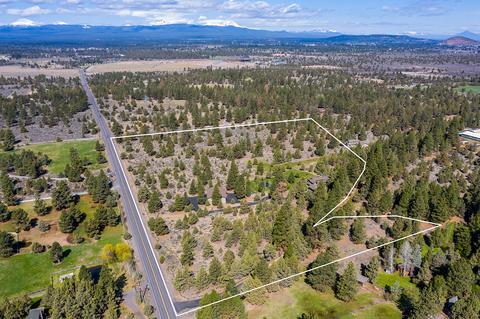 21880 Rickard Rd, Bend, OR 97702 photo 2