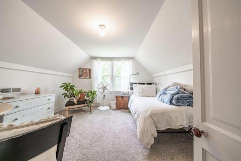 384 Helman St, Ashland, OR 97520 photo 17