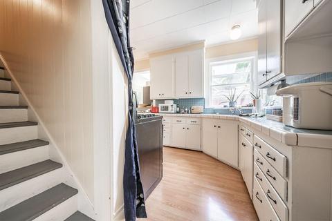 384 Helman St, Ashland, OR 97520 photo 10