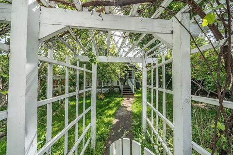 384 Helman St, Ashland, OR 97520 photo 24