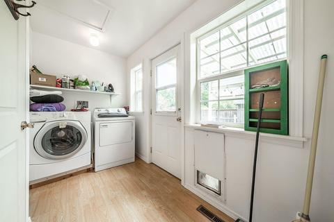 384 Helman St, Ashland, OR 97520 photo 15