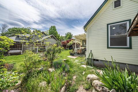 384 Helman St, Ashland, OR 97520 photo 29