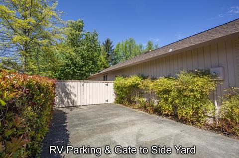 3069 Ruby Dr, Medford, OR 97504 photo 5