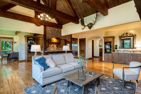61273 Gorge View Ln, Bend, OR 97702 photo 10