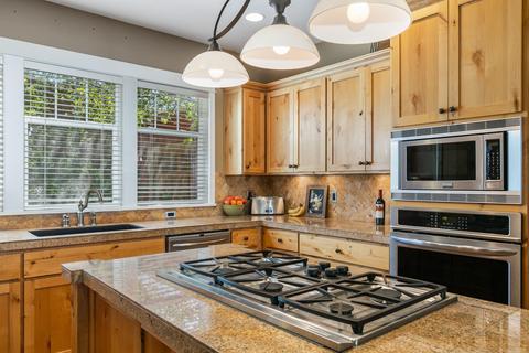 2429 NW Brickyard St, Bend, OR 97703 photo 25