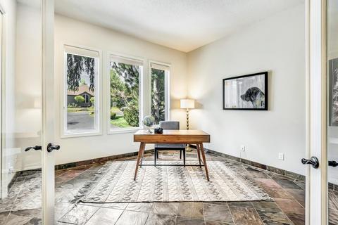 61975 Fall Creek Loop, Bend, OR 97702 photo 18