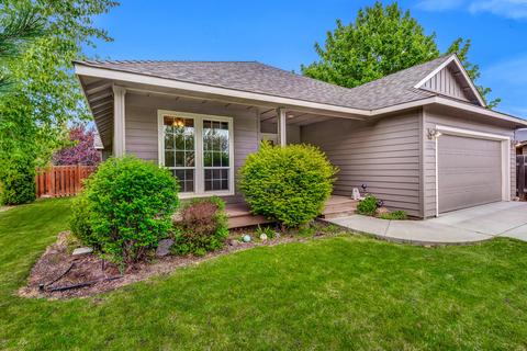 20262 Morgan Loop, Bend, OR 97703 photo 2