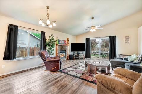 20262 Morgan Loop, Bend, OR 97703 photo 11