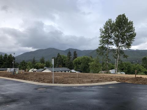 1774 Daffodil Ln, Grants Pass, OR 97526 photo 7