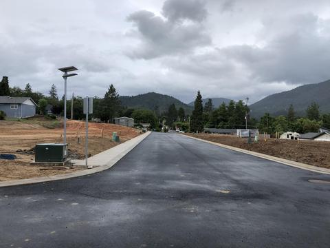 1774 Daffodil Ln, Grants Pass, OR 97526 photo 9