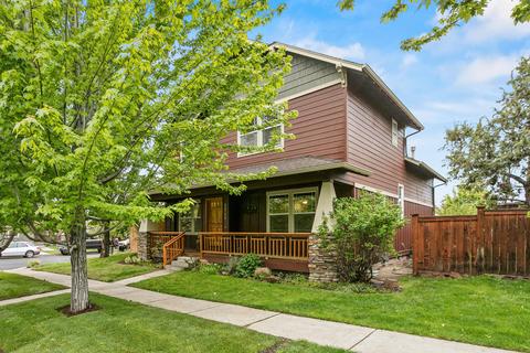 62748 Larkview Rd, Bend, OR 97701 photo 2