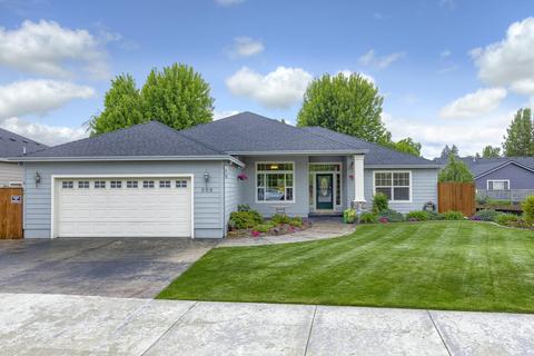 309 Arrowhead Trl, Eagle Point, OR 97524 photo 2
