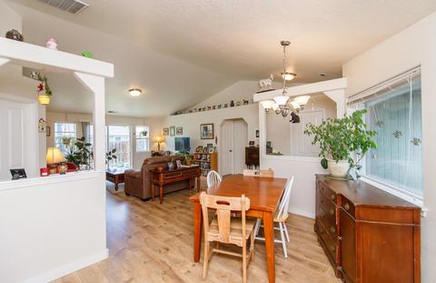 1238 Hawk Dr, Central Point, OR 97502 photo 8