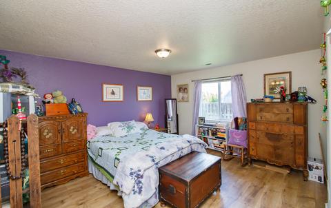 1238 Hawk Dr, Central Point, OR 97502 photo 12