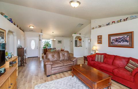 1238 Hawk Dr, Central Point, OR 97502 photo 6